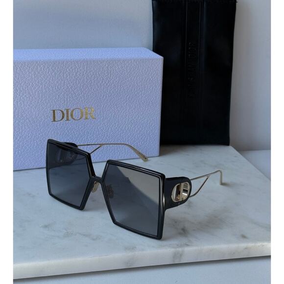 NEW Dior 30Montaigne SU Black Oversized Square Sunglasses - Picture 1 of 6